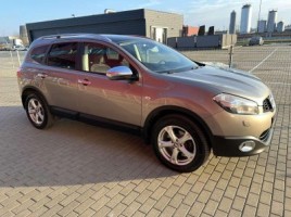 Nissan Qashqai+2 | 4