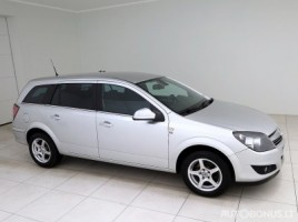 Opel Astra universalas