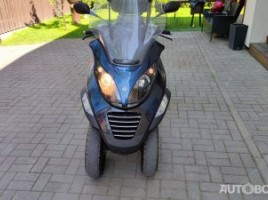 Piaggio MP3, Moped/Motor-scooter | 1