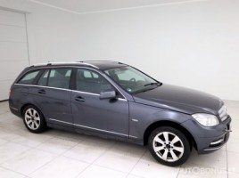 Mercedes-Benz C220 universalas