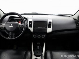 Mitsubishi Outlander | 4