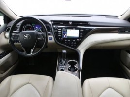 Toyota Camry | 1