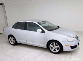 Volkswagen Jetta sedanas