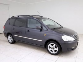 Toyota Avensis минивэн