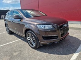 Audi Q7 cross-country