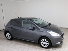 Peugeot 208 хэтчбек