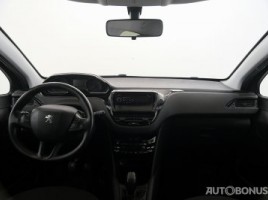 Peugeot 208 | 4