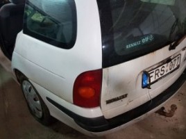 Renault 4, Saloon | 2