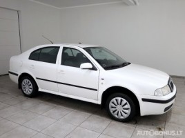 Skoda Octavia hečbekas