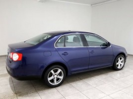 Volkswagen Jetta | 2