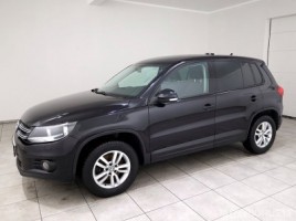 Volkswagen Tiguan | 1