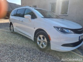 Chrysler Pacifica | 1