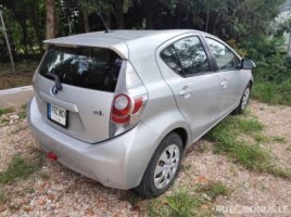 Toyota Prius C | 2