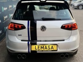 Volkswagen Golf | 4