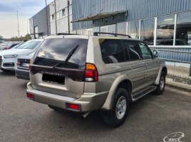 Mitsubishi Pajero | 1