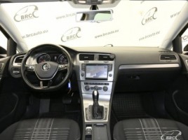 Volkswagen Golf | 2