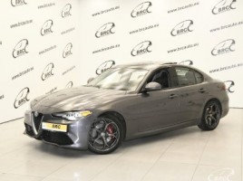 Alfa Romeo Giulia sedanas