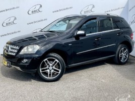 Mercedes-Benz ML300 cross-country