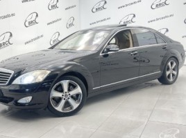 Mercedes-Benz S350 saloon