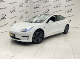 Tesla Model 3 hečbekas