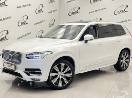 Volvo XC90 cross-country