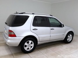 Mercedes-Benz ML270 | 2