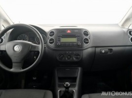 Volkswagen Golf | 4