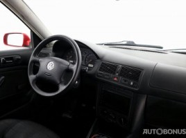 Volkswagen Golf | 4