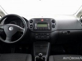 Volkswagen Golf | 4