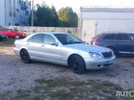 Mercedes-Benz S320 седан