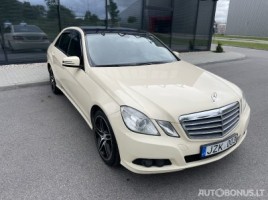 Mercedes-Benz E220 sedanas