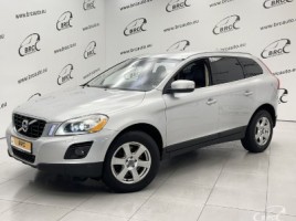 Volvo XC60 cross-country