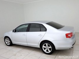 Volkswagen Jetta | 3