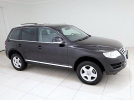 Volkswagen Touareg | 1