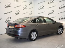 Ford Fusion hečbekas