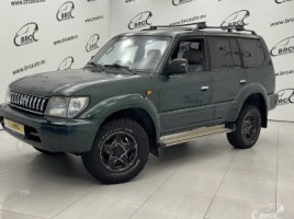 Toyota Land Cruiser cross-country