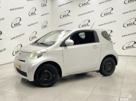 Toyota iQ хэтчбек