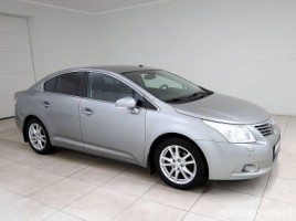 Toyota Avensis седан