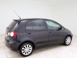 Volkswagen Golf | 2