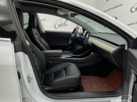 Tesla Model 3, sedanas | 3