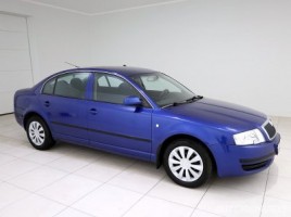 Skoda Superb седан