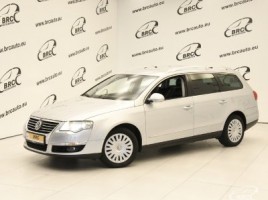 Volkswagen Passat universalas