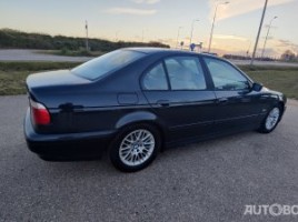 BMW 530 седан