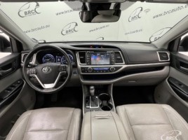 Toyota Highlander | 1