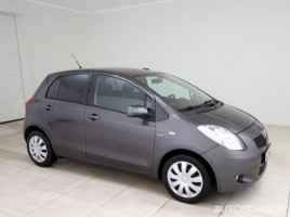 Toyota Yaris хэтчбек