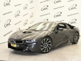 BMW i8 coupe