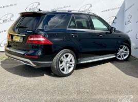 Mercedes-Benz ML350 | 1