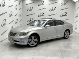 Lexus LS 460 седан