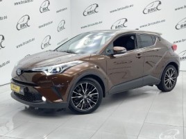 Toyota C-HR cross-country