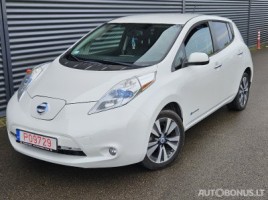 Nissan Leaf hatchback